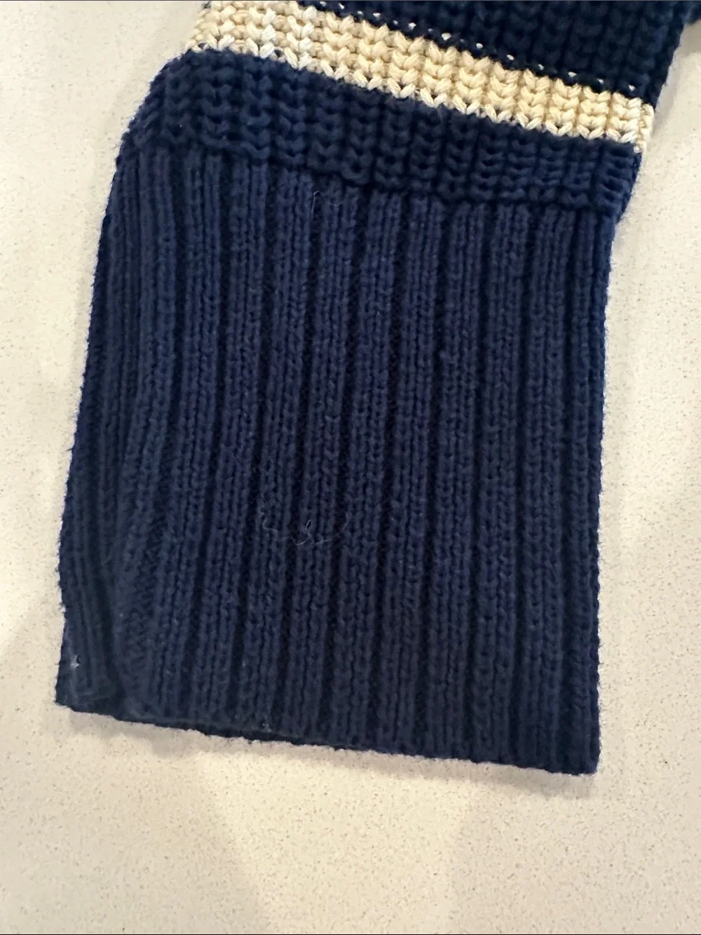 GAP classic crewneck